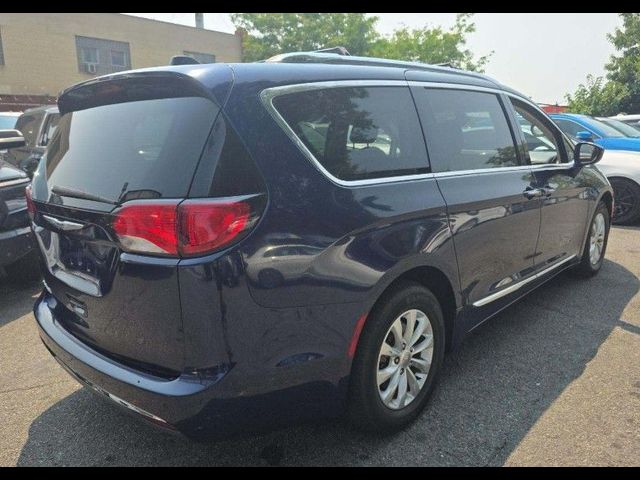 2018 Chrysler Pacifica Touring-L