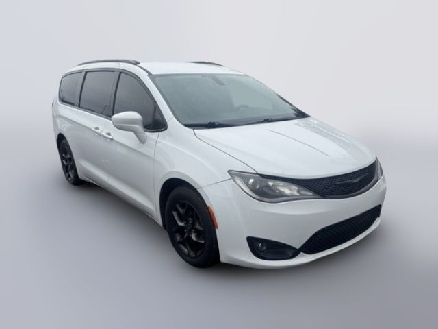 2018 Chrysler Pacifica Touring-L