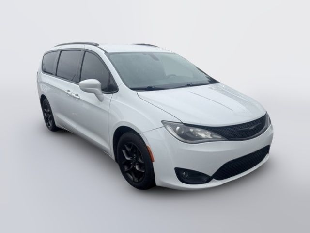 2018 Chrysler Pacifica Touring-L