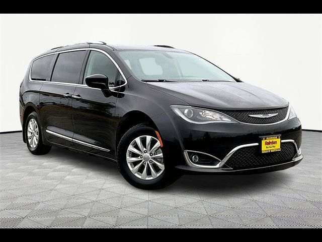 2018 Chrysler Pacifica Touring-L