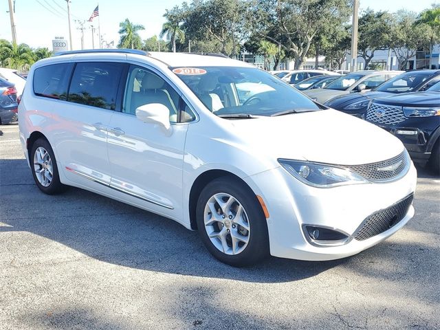 2018 Chrysler Pacifica Touring-L