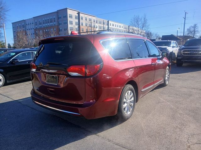 2018 Chrysler Pacifica Touring-L