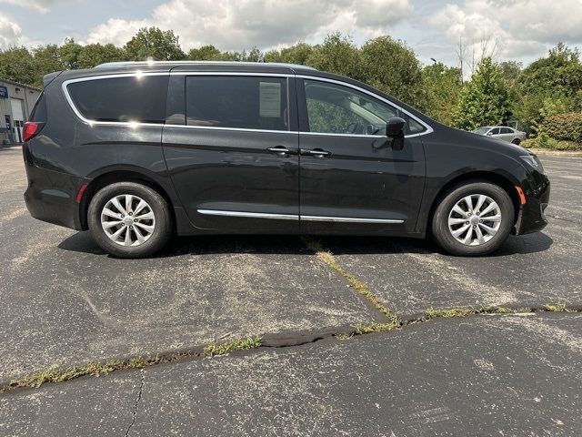 2018 Chrysler Pacifica Touring-L