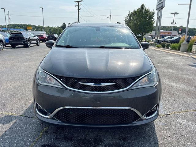 2018 Chrysler Pacifica Touring-L