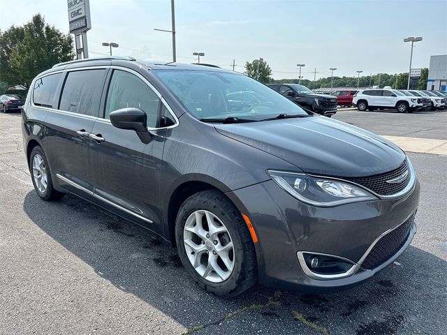 2018 Chrysler Pacifica Touring-L