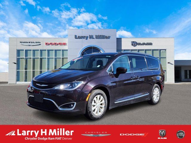 2018 Chrysler Pacifica Touring-L