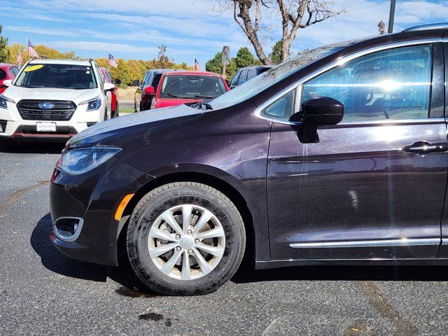 2018 Chrysler Pacifica Touring-L