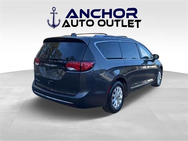 2018 Chrysler Pacifica Touring-L