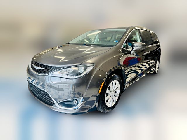 2018 Chrysler Pacifica Touring-L