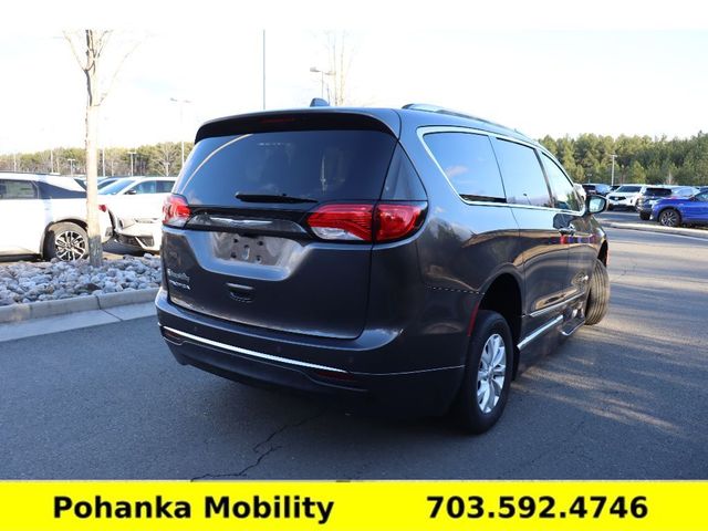 2018 Chrysler Pacifica Touring-L