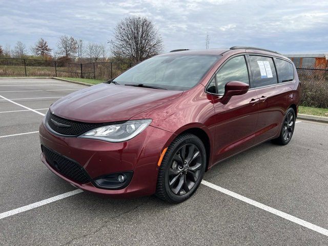 2018 Chrysler Pacifica Touring-L