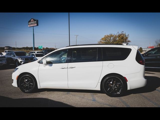 2018 Chrysler Pacifica Touring-L