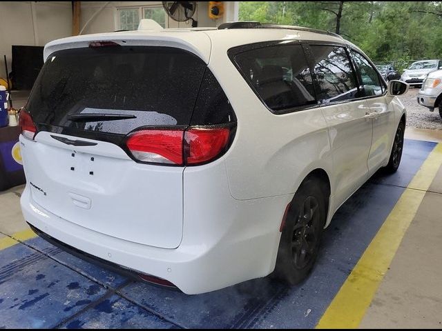 2018 Chrysler Pacifica Touring-L