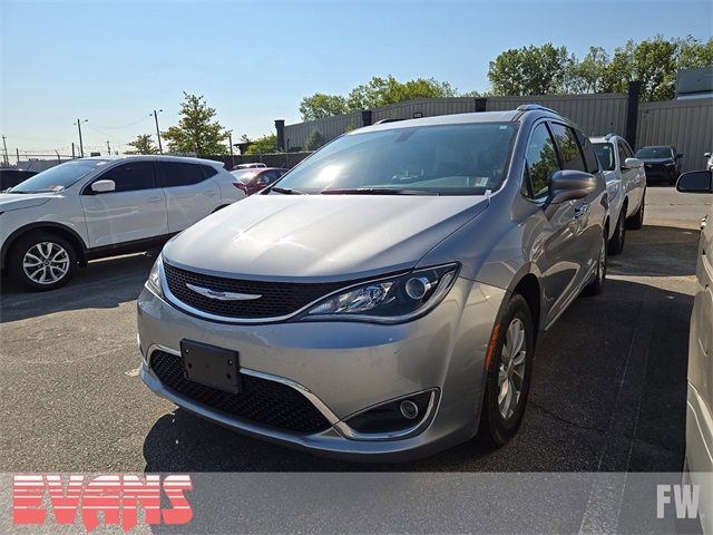 2018 Chrysler Pacifica Touring-L