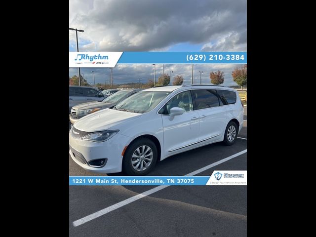 2018 Chrysler Pacifica Touring-L