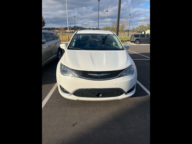 2018 Chrysler Pacifica Touring-L