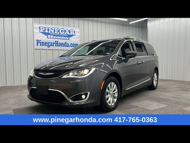 2018 Chrysler Pacifica Touring-L