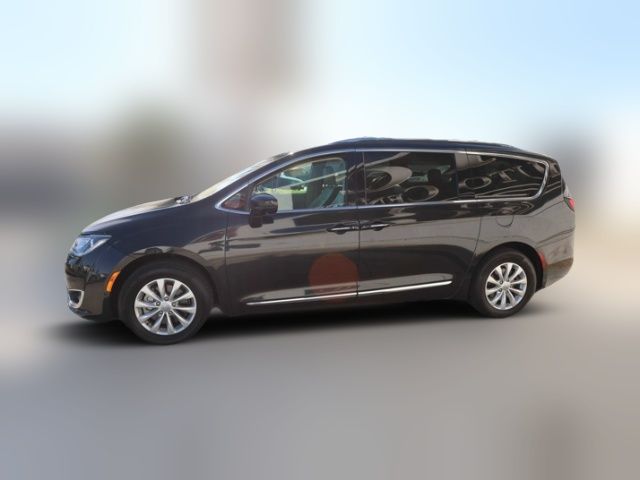 2018 Chrysler Pacifica Touring-L