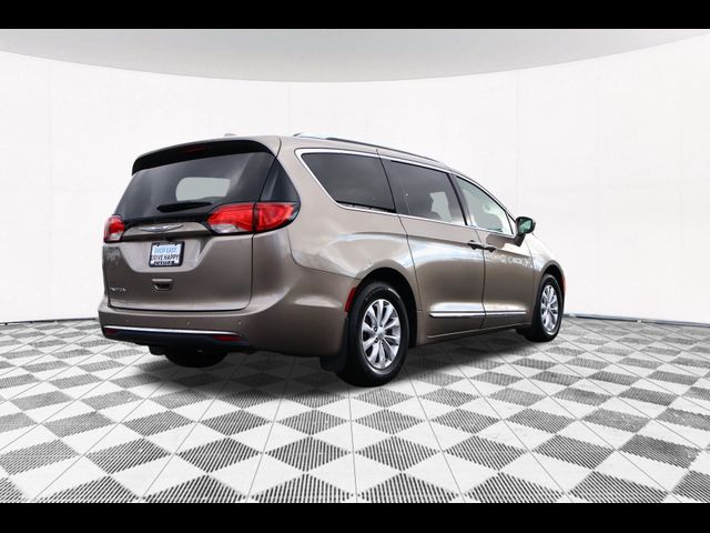 2018 Chrysler Pacifica Touring-L