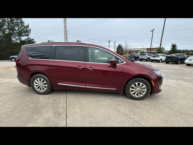 2018 Chrysler Pacifica Touring-L