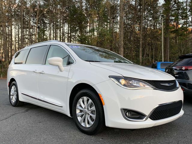 2018 Chrysler Pacifica Touring-L