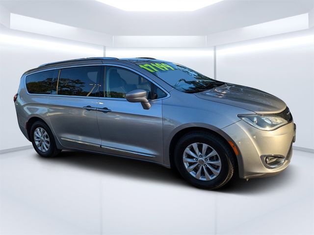 2018 Chrysler Pacifica Touring-L