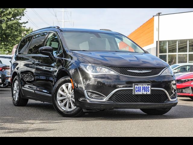 2018 Chrysler Pacifica Touring-L