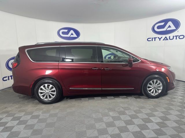 2018 Chrysler Pacifica Touring-L