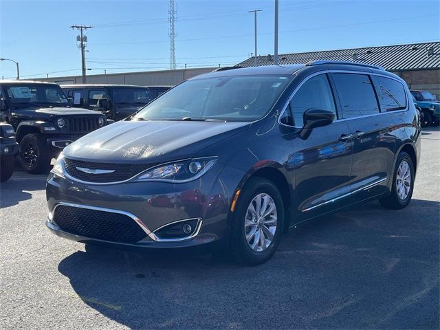 2018 Chrysler Pacifica Touring-L