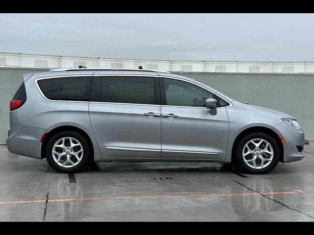 2018 Chrysler Pacifica Touring-L