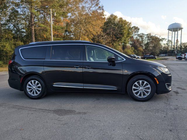 2018 Chrysler Pacifica Touring-L