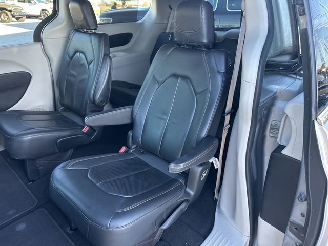 2018 Chrysler Pacifica Touring-L