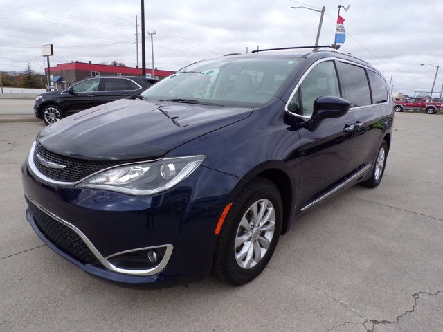 2018 Chrysler Pacifica Touring-L