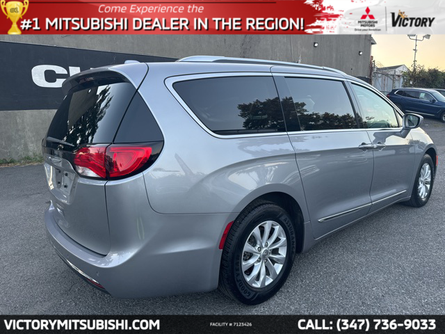 2018 Chrysler Pacifica Touring-L