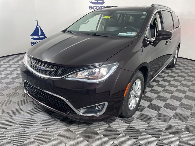 2018 Chrysler Pacifica Touring-L