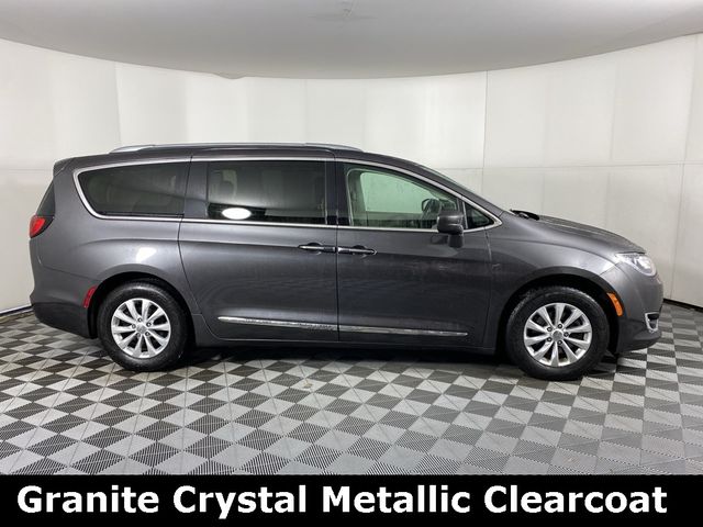 2018 Chrysler Pacifica Touring-L