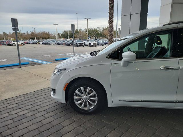 2018 Chrysler Pacifica Touring-L