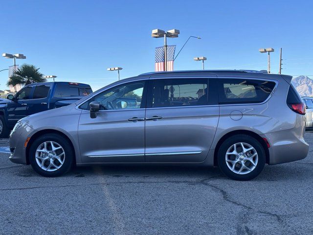 2018 Chrysler Pacifica Touring-L