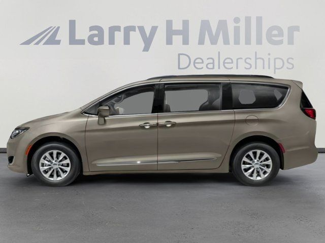 2018 Chrysler Pacifica Touring-L