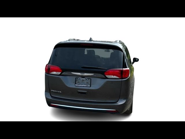 2018 Chrysler Pacifica Touring-L