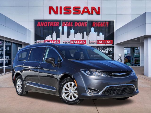 2018 Chrysler Pacifica Touring-L