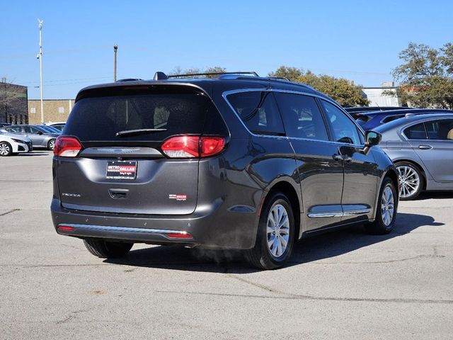 2018 Chrysler Pacifica Touring-L