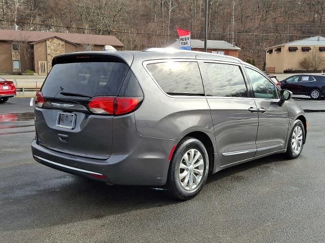 2018 Chrysler Pacifica Touring-L