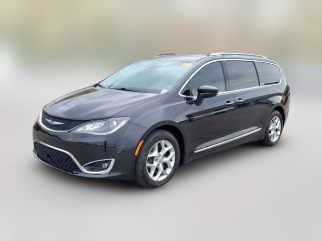 2018 Chrysler Pacifica Touring-L