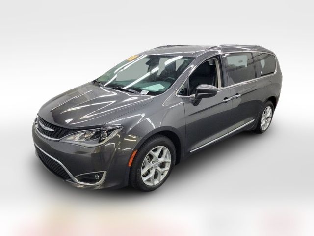 2018 Chrysler Pacifica Touring-L