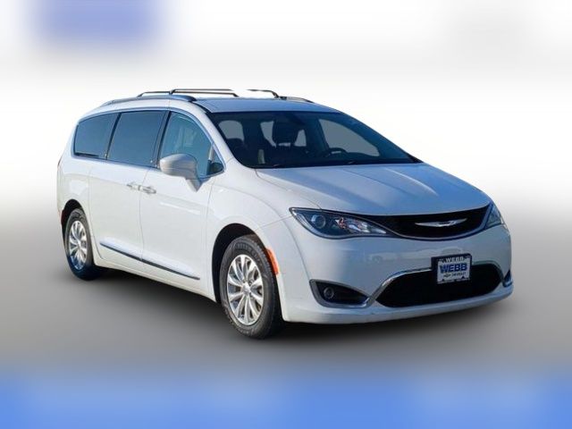 2018 Chrysler Pacifica Touring-L