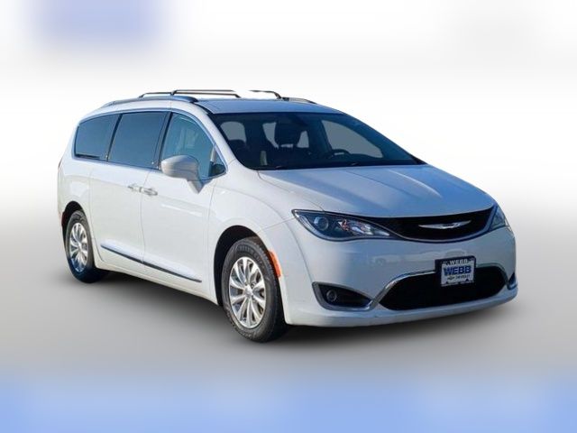 2018 Chrysler Pacifica Touring-L