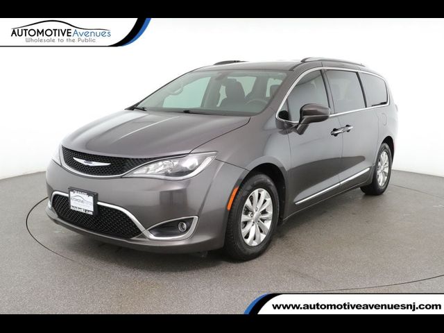 2018 Chrysler Pacifica Touring-L