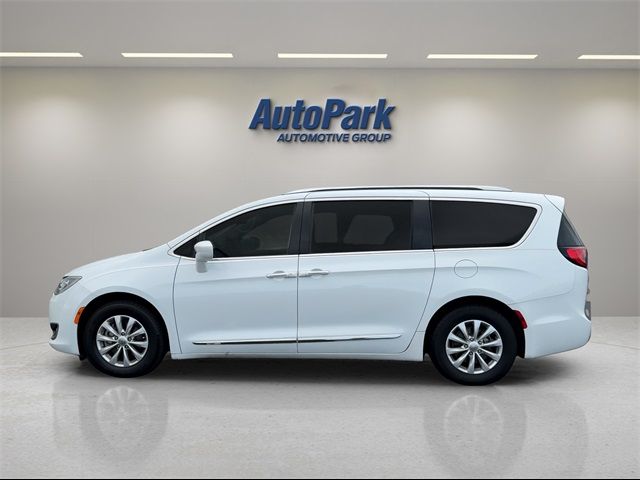 2018 Chrysler Pacifica Touring-L