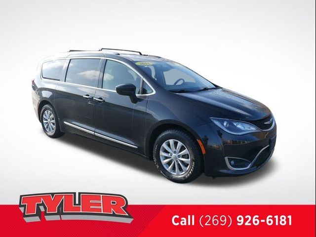 2018 Chrysler Pacifica Touring-L